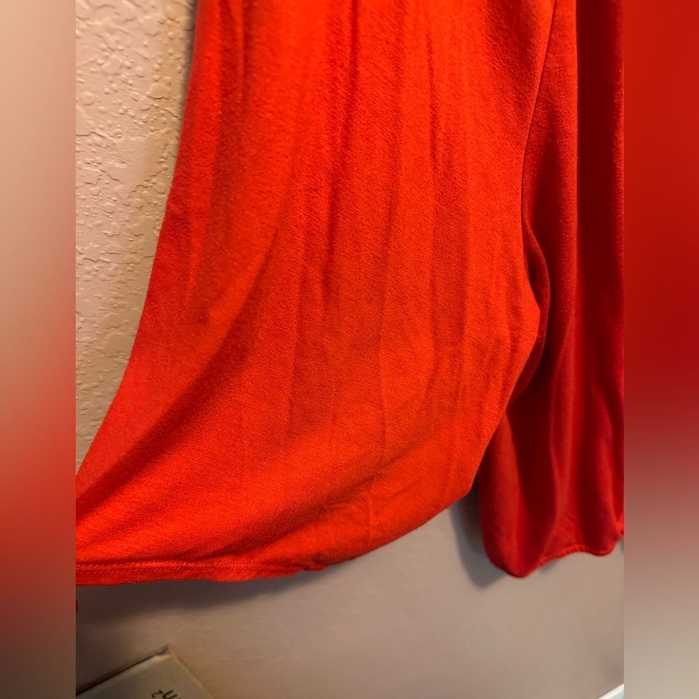 New Directions top  - Picture 7 of 8